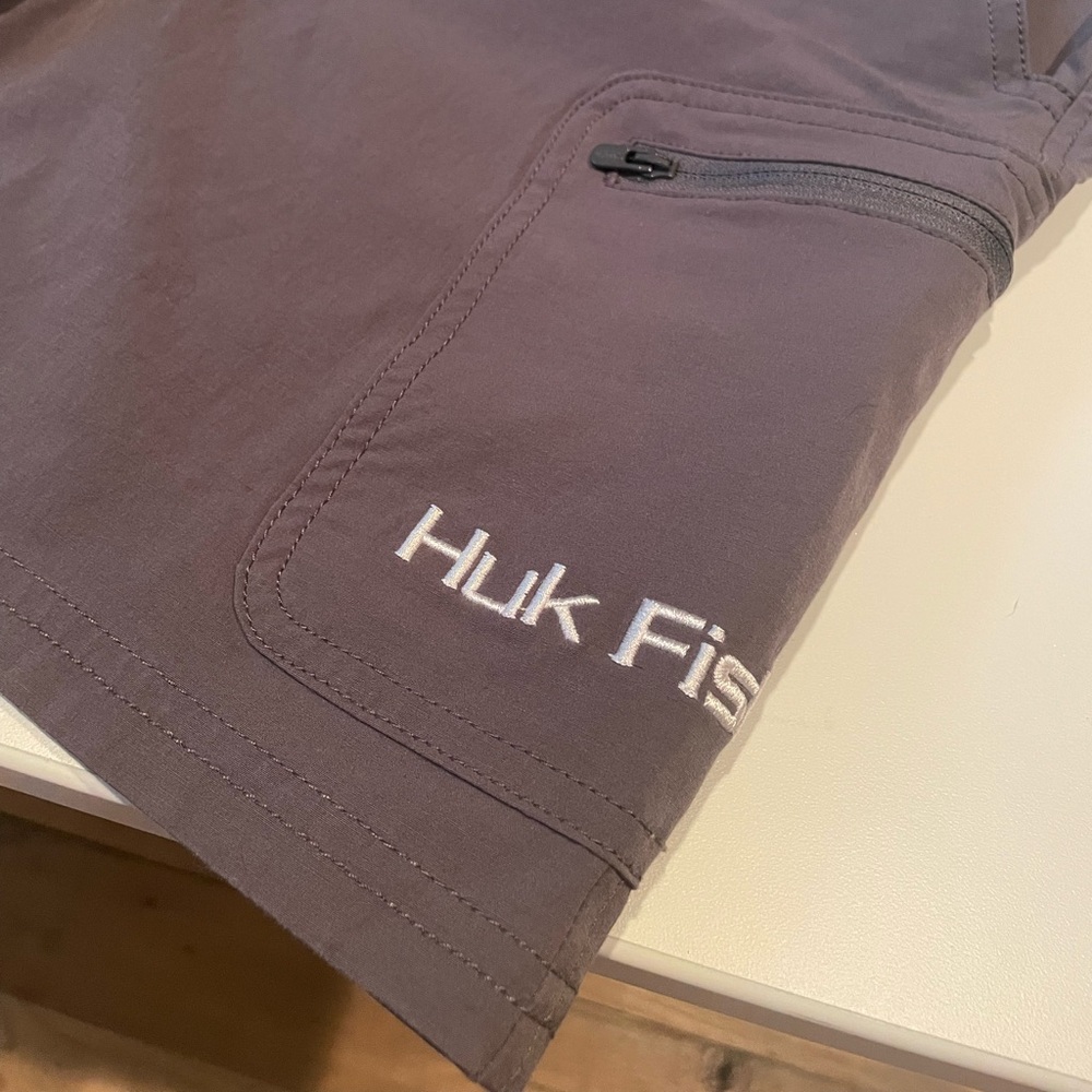 Huk Fish men’s cargo shorts